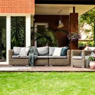 Sofa ogrodowa a wygoda: cechy, które wpływają na wygodę korzystania z sofy